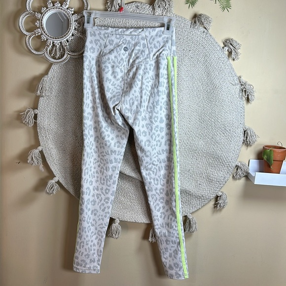 Cheetah print leggings - Picture 6 of 7